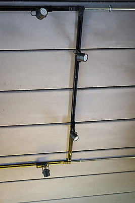 포토 JPG 해외이미지 건축양식 창문 새로움 아파트 실내 사람없음 인테리어 사무실 유행 우주 복도 맨션 천장 시멘트 콘크리트 카피스페이스 해외202004 해외포토 디자인 건축 컨셉 비즈니스 주택 내부 공백 파일형식 이미지허브