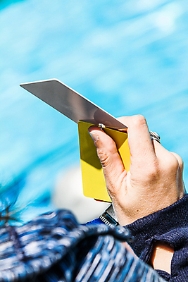 포토 JPG 해외이미지 직업 스포츠 사람 성인 사람없음 야외 물 파란색 우주 수중 수영 장비 최고 신용카드 잠수부 결과 확인 수영선수 통과 카피스페이스 해외202004 해외포토 자연요소 컬러 컨셉 운동선수 금융 공백 수상스포츠 전문직 파일형식 이미지허브