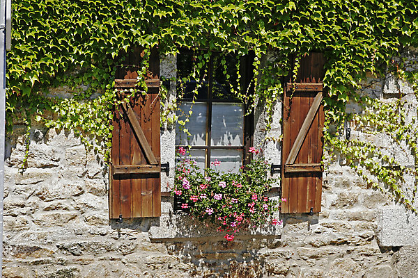 포토 JPG 해외이미지 창문 주택 사람없음 갈색 프랑스 해외202004 해외포토 유럽 컬러 건물 파일형식 이미지허브