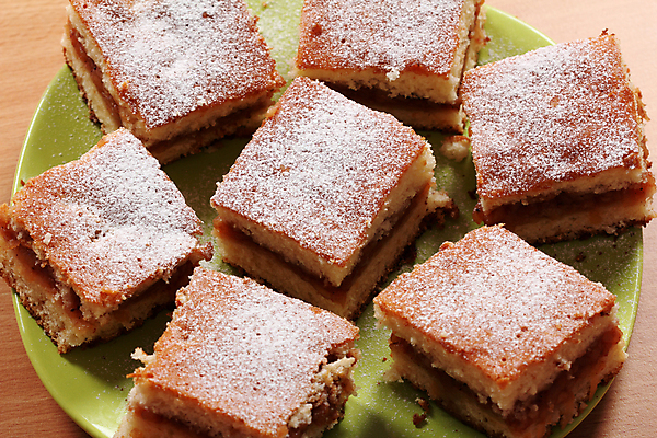 포토 JPG 해외이미지 접시 음식 조각 백그라운드 과일 부분 디저트 요리 사람없음 쿠키 케이크 빵집 흰색 신선 달콤 맛 사과 정상 설탕 굽기 유기농 슬라이스 타르트 페스츄리 핸드메이드 해외202004 해외포토 식기 웰빙 빵 컬러 컨셉 상점 구이 파이_빵 파일형식 이미지허브