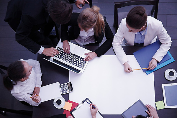 포토 JPG 해외이미지 종이 커피 컨셉 비즈니스 탁자 모바일 직장 사람 여러명 노트북 스마트폰 컴퓨터 사무실 알약 공백 계산기 업무 작업실 계획 책상 문서 경영 마케팅 카피스페이스 해외202004 해외포토 음료 가구 다수 회사 문구용품 전자제품 핸드폰 스마트기기 약 장비 작업 파일형식 이미지허브