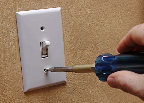 포토 JPG 해외이미지 손가락 조명 주택 실내 사람없음 인테리어 덮개 나사 업무 작업 변화 수리 스위치 계약자 업그레이드 재주꾼 해외202004 해외포토 손 디자인 컨셉 내부 건물 뚜껑 공구 계약 파일형식 이미지허브