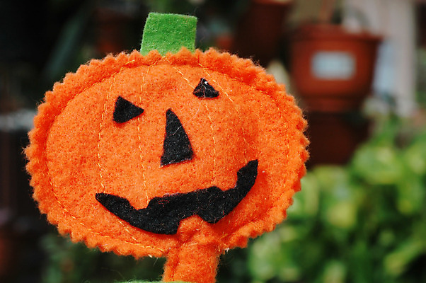 포토 JPG 해외이미지 전통 계절 얼굴 오렌지 호박 휴가 사람없음 장식 축제 할로윈 가을 등불 축하 표현 자르기 심볼 공상 잭 10월 나쁜 잭오랜턴 오싹 해외202004 해외포토 컨셉 채소 과일 모션 조명 신체부위 날짜 파일형식 이미지허브