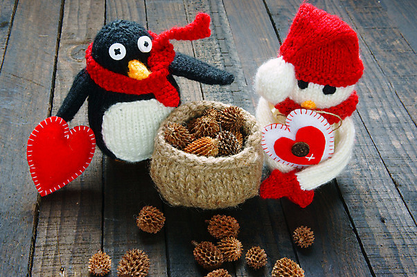 포토 JPG 해외이미지 백그라운드 크리스마스 겨울 눈사람 추상 휴가 선물 미술 사람없음 목재 장식 빨간색 장난감 갈색 추위 흰색 하트 소나무 뜨개질 메시지 12월 니트 만족 펭귄 솔방울 원뿔 양모 노엘 핸드메이드 크리스마스배경 해외202004 해외포토 모양 도형 나무 계절 기념일 감정 컬러 상의 무늬 재료 조류 문화예술 취미 직물 날짜 파일형식 이미지허브