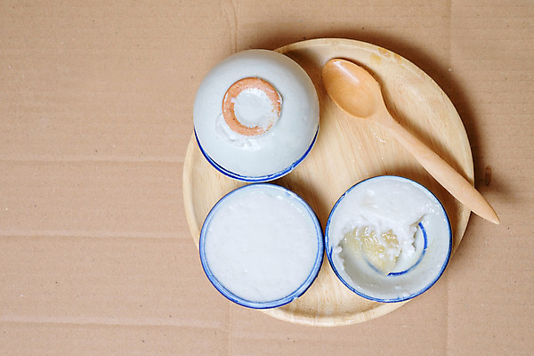 포토 JPG 해외이미지 전통 접시 종이 문화 음식 태국 디저트 건강 요리 동양인 사람없음 목재 장식 컵 숟가락 우유 흰색 신선 달콤 맛 작음 설탕 먹기 크림 밀가루 코코넛 푸딩 백자 커스터드 해외202004 해외포토 나무 식기 아시아 컬러 컨셉 과일 재료 모션 유제품 수저 인종 도자기 크기 가루 파일형식 이미지허브