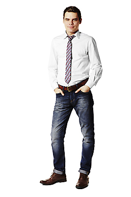 포토 JPG 해외이미지 스튜디오촬영 학생 라이프스타일 응시 여유 셔츠 넥타이 한명 서기 20대 파란색 빛 갈색 청바지 흰배경 성인남자만 해외202004 해외포토 1 시선 잡화 감정 컬러 백그라운드 상의 바지 모션 실내 사람 청년 생활 흰색 남자만 성인만 파일형식 이미지허브