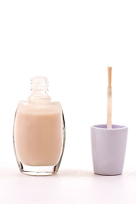 포토 JPG 해외이미지 사람없음 화장품 손톱관리 네일아트 손톱 매니큐어 매니큐어솔 해외202004 해외포토 손 뷰티 솔 파일형식 이미지허브