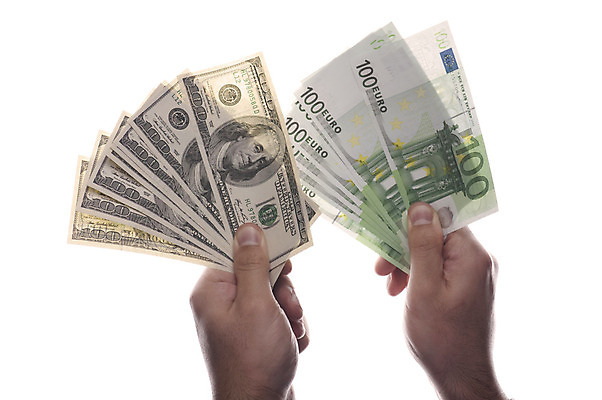 포토 JPG 해외이미지 종이 컨셉 지폐 돈 사람없음 금융 장비 탐험 변화 사인 해외202004 해외포토 경제 재산 파일형식 이미지허브