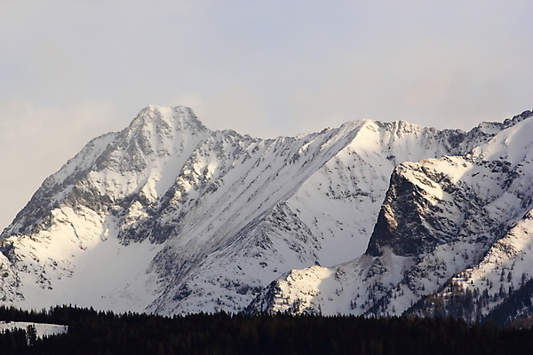 포토 JPG 해외이미지 스포츠 여행 겨울 자연 하늘 산 풍경 사람없음 야외 파란색 계곡 하이킹 오스트리아 정상 숲 위험 흐림 절정 수평선 해외202004 해외포토 계절 유럽 컬러 컨셉 레저 날씨 생태계 파일형식 이미지허브