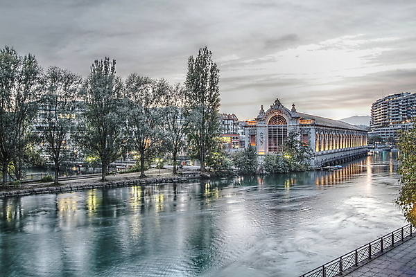 포토 JPG 해외이미지 나무 구름 오렌지 하늘 사람없음 건물 초록색 물 강 노란색 힘 일몰 흰색 도시 야간 스위스 해외202004 해외포토 자연요소 식물 건축물 유럽 컬러 과일 노을 파일형식 이미지허브