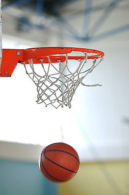 포토 JPG 해외이미지 농구 농구공 실내 사람없음 아웃포커스 운동 농구대 농구장 해외포토 공 스포츠시설 촬영기법 건강 내부 구기 골대 파일형식 이미지허브