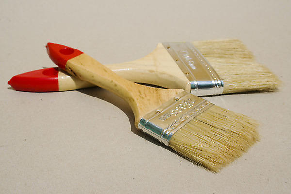 포토 JPG 해외이미지 벽 새로움 손잡이 미술 사람없음 장식 빨간색 컬러풀 노란색 금속 도구 공구 붓 업무 플랫 수리 그림 페인트붓 고립 니스 업그레이드 해외202004 해외포토 컬러 컨셉 재질 문화예술 작업 파일형식 이미지허브