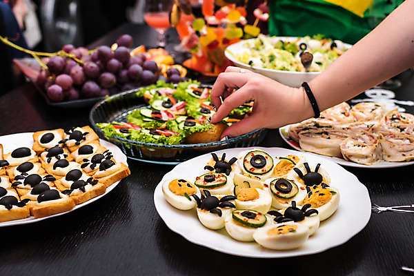 포토 JPG 해외이미지 음식 조각 백그라운드 다이어트 치즈 샌드위치 건강 육류 요리 사람없음 목재 식당 계란 식사 저녁식사 치킨 튀김 흰색 신선 사발 맛 아침식사 큼 굽기 클럽 햄 롤 토스트 베이컨 노른자 칠면조 마요네즈 점심식사 폭식 고립 번 채식주의자 해외202004 해외포토 나무 빵 컬러 컨셉 식재료 재료 조류 유제품 돼지고기 상점 알 사기그릇 소스_음식 크기 구이 채식 닭고기요리 파일형식 이미지허브