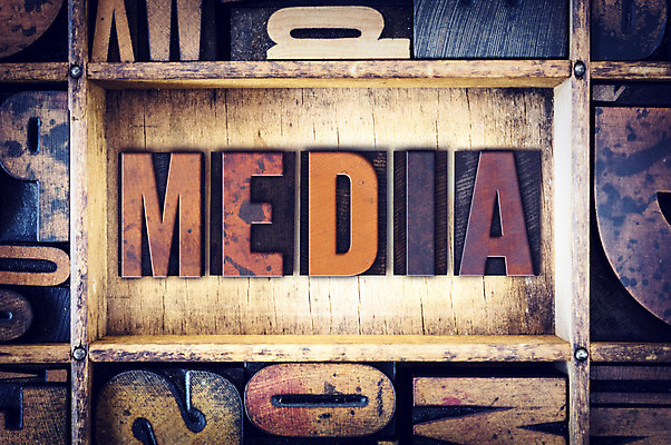 포토 JPG 해외이미지 백그라운드 컨셉 인터넷 통신 잉크 이야기 사람없음 목재 단어 유행 텔레비전 블록 수확 얼룩 신문 뉴스 잡지 인쇄 편지 라디오 복고 방송 리포터 타입 그런지 소셜미디어 옛날 테마 해외202004 해외포토 나무 직업 문자 농업 재료 간행물 전자제품 파일형식 이미지허브