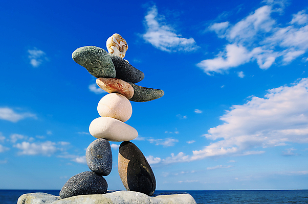 포토 JPG 해외이미지 선 바다 자연 하늘 사람없음 쌓기 성장 조약돌 바위 몸무게 심볼 서식 평형 해외202004 해외포토 모션 수영 돌_바위 생태계 파일형식 이미지허브