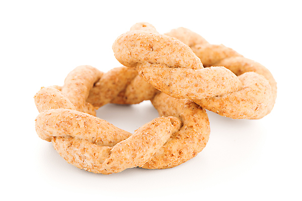 포토 JPG 해외이미지 디저트 실내 사람없음 크래커 쿠키 두개 달콤 흰배경 꽈배기 해외202004 해외포토 음식 백그라운드 2 내부 흰색 맛 파일형식 이미지허브