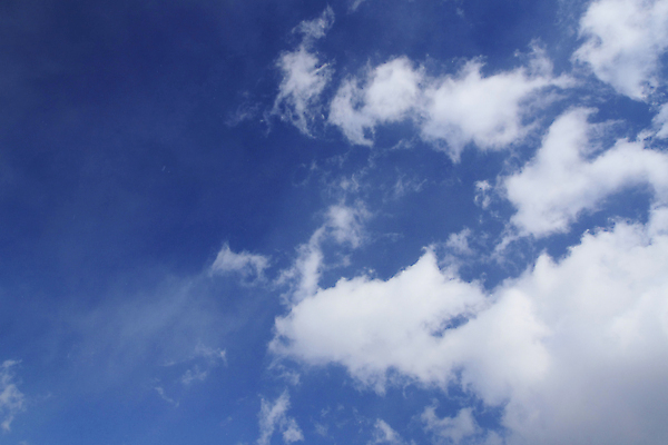 포토 JPG 해외이미지 구름 패턴 자연 하늘 바람 날씨 사람없음 야외 파란색 빛 햇빛 우주 흰색 오픈 부드러움 천국 해외202004 해외포토 자연요소 컬러 무늬 태양 감각 생태계 파일형식 이미지허브