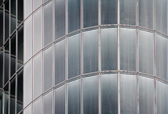 포토 JPG 해외이미지 산업 선 백그라운드 건축양식 유리 추상 새로움 독일 사람없음 건물 도시풍경 사무실 금속 검은색 고층빌딩 회색 도시 도심 큼 하이테크 혁명 굴곡 해외202004 해외포토 건축물 건축 유럽 컬러 컨셉 무늬 비즈니스 재질 기술 풍경 빌딩 크기 파일형식 이미지허브