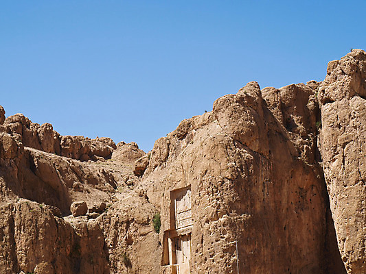 포토 JPG 해외이미지 아시아 벽 십자가 건축양식 하늘 유물 사람없음 파란색 조각상 역사 재산 중앙 큼 맨션 폐허 안심 동쪽 땅파기 이란 제국 해외202004 해외포토 전통 건축 나라 컬러 중동 주택 육류 금융 조형물 크기 방향 파일형식 이미지허브