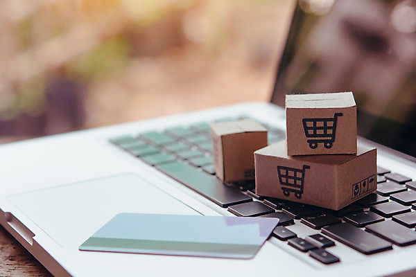 포토 JPG 해외이미지 산업 종이 컨셉 돈 인터넷 비즈니스 주택 사람없음 노트북 쇼핑 세일 상점 디지털 웹 카트 화물 신용카드 시장 구매 상품 가격 사이버 상업 소매 온라인 물류 전자상거래 매각 목록 무료 공급 해외202004 해외포토 건물 금융 전자제품 운송업 재산 파일형식 이미지허브