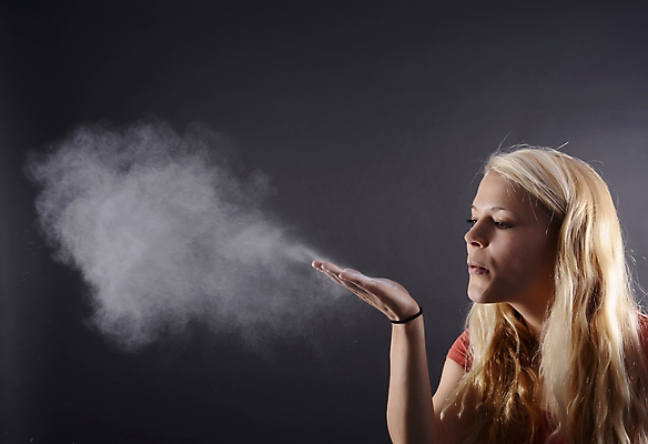 포토 JPG 해외이미지 스튜디오촬영 구름 긴머리 손 여자 행복 이동 바람 손바닥 한명 10대 빨간색 금발 검은색 어둠 회색 소용돌이 호흡 불기 가루 방향 역동적 먼지 성인여자만 해외202004 해외포토 자연요소 1 헤어스타일 감정 컬러 컨셉 모션 청소년 날씨 실내 사람 신체부위 회오리 여자만 성인만 파일형식 이미지허브