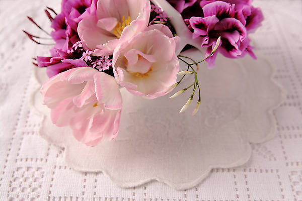 포토 JPG 해외이미지 꽃잎 꽃 분홍색 결혼 꽃무늬 사람없음 가로 보라색 봄 튤립 벚꽃 흰색 직물 배열 질감 카피스페이스 해외202004 해외포토 식물 계절 컬러 무늬 이벤트 공백 파일형식 이미지허브