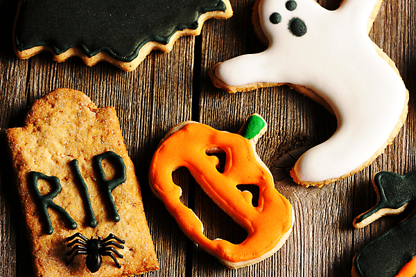 포토 JPG 해외이미지 백그라운드 탁자 디저트 근접촬영 사람없음 장식 쿠키 할로윈 달콤 유령 비석 거미 박쥐 잭오랜턴 핸드메이드 나무배경 해외202004 해외포토 음식 뷰포인트 가구 곤충 포유류 맛 파일형식 이미지허브