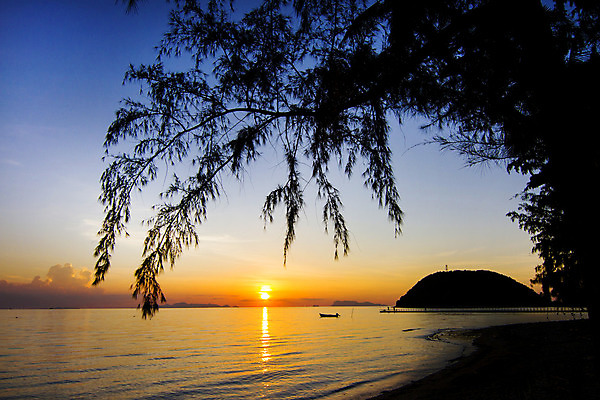 포토 JPG 해외이미지 구름 계절 아시아 모래 파도 바다 분홍색 섬 여행 오렌지 태국 자연 아침 휴가 동양인 풍경 해변 사람없음 야외 물 여름 컬러풀 햇빛 장미 일출 일몰 활발 시골 만 황금 저녁 장면 내추럴 강렬 해외202004 해외포토 주간 자연요소 꽃 나라 컬러 컨셉 과일 인종 태양 노을 야간 생태계 파일형식 이미지허브