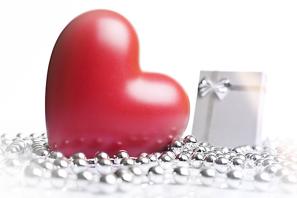 포토 JPG 해외이미지 전통 디자인 커플 기념일 종이 결혼 크리스마스 데이트 성공 결혼식 휴가 새해 아이디어 발렌타인데이 선물 사랑 이벤트 사람없음 장식 빨간색 빛 상자 반사 놀람 흰색 하트 축하 생일 날짜 우아함 12월 실크 심볼 큐브 오브젝트 정사각형 소매 판지 고립 제안 스타일 해외202004 해외포토 모양 도형 감정 컬러 컨셉 관계 데이이벤트 표정 직물 파일형식 이미지허브