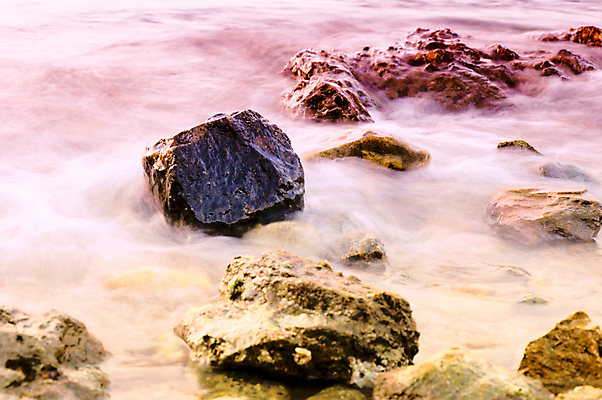 포토 JPG 해외이미지 파도 바다 여행 백그라운드 자연 조류 추상 휴가 휴식 사람없음 야외 물 여름 파란색 빛 컬러풀 평화 화목 침묵 황혼 젖음 조약돌 바위 흰색 매끈함 장면 장노출 대각선 카피스페이스 해외202004 해외포토 자연요소 동물 계절 선 컬러 컨셉 무늬 촬영기법 소리 일몰 공백 돌_바위 감각 생태계 파일형식 이미지허브