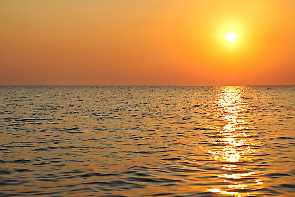 포토 JPG 해외이미지 구름 파도 바다 여행 백그라운드 오렌지 자연 조류 하늘 휴가 휴식 파노라마 풍경 사람없음 야외 빨간색 물 여름 파란색 빛 컬러풀 햇빛 태양 반사 노란색 일출 맑음 황혼 일몰 새벽 서핑 황금 저녁 그리스 수평선 해외202004 해외포토 자연요소 동물 계절 유럽 컬러 컨셉 과일 날씨 촬영기법 노을 수상스포츠 야간 생태계 파일형식 이미지허브