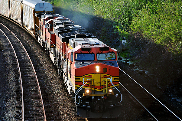 포토 JPG 해외이미지 산업 도로 선 여행 이동 비즈니스 교통시설 모션 새로움 사람없음 경제 상자 환경 금속 기차 트럭 화물 도시 바퀴 방향 교차로 창고 서비스 속도 무역 상업 마차 스위치 덩어리 물류 평행 복잡 선로 줄서기 철강 해외202004 해외포토 길 육상교통 교통수단 교통 컨셉 자동차 재질 대중교통 운송업 시설 파일형식 이미지허브