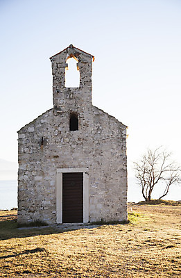 포토 JPG 해외이미지 전통 유럽 종교 여행 건축양식 풍경 사람없음 빛 교회 바위 역사 작음 크로아티아 남쪽 천연기념물 발칸반도 옛날 해외202004 해외포토 건축 나라 종교건축 건물 돌_바위 크기 방향 파일형식 이미지허브