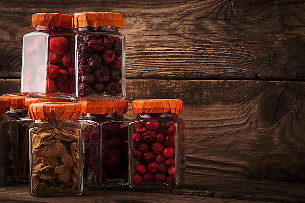 포토 JPG 해외이미지 분홍색 백그라운드 겨울 오렌지 유리 선물 사람없음 목재 빨간색 세트 노란색 봄 가을 막대기 6 향신료 질감 산딸기 생강 건포도 크랜베리 해외202004 해외포토 나무 계절 열매 컬러 채소 과일 재료 재질 포도 숫자 건과일 향미료 파일형식 이미지허브