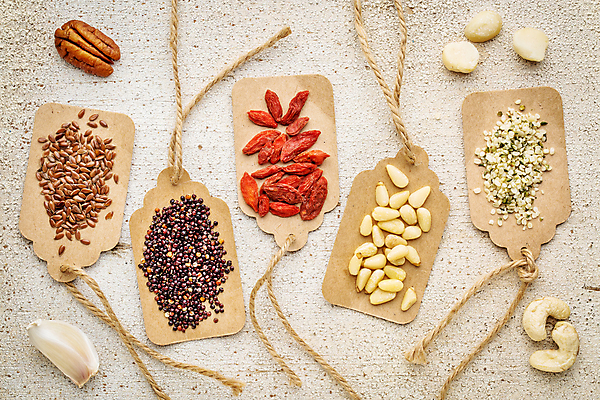 포토 JPG 해외이미지 열매 곡류 실내 마늘 씨앗 사람없음 하이앵글 꼬리표 견과류 호두 잣 건강식 캐슈넛 퀴노아 피칸 헤이즐넛 슈퍼푸드 해외202004 해외포토 식물 음식 뷰포인트 채소 내부 라벨 건강식품 파일형식 이미지허브