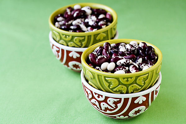 포토 JPG 해외이미지 그릇 음식 콩 건강 사람없음 빨간색 초록색 쌓기 흰색 4 작음 날것 동쪽 전국 채식주의자 해외202004 튀르키예 해외포토 식기 아시아 컬러 모션 곡류 숫자 크기 방향 채식 파일형식 이미지허브