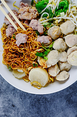 포토 JPG 해외이미지 전통 접시 문화 음식 백그라운드 채소 양파 파스타 건강 마늘 육류 돼지고기 요리 동양인 사람없음 빨간색 초록색 갈색 노란색 식당 일본 식사 저녁식사 치킨 중국 당근 튀김 흰색 신선 면 소시지 맛 그릴 정상 먹기 국수 매움 양배추 후추 점심식사 해외202004 해외포토 식기 아시아 컬러 컨셉 식재료 모션 주방용품 뿌리채소 서양음식 인종 상점 면류 가공식품 향신료 닭고기요리 파일형식 이미지허브