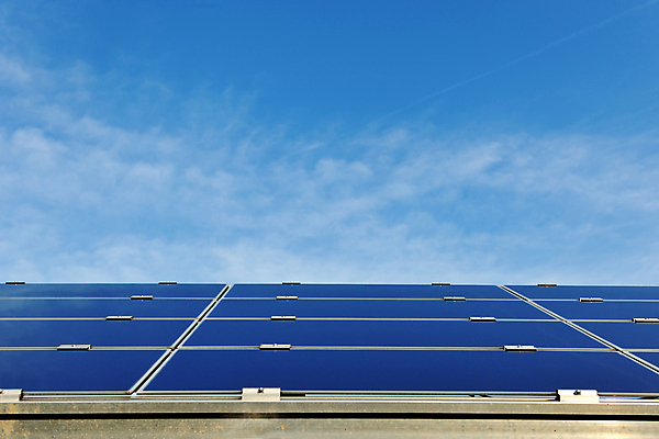 포토 JPG 해외이미지 주간 구름 하늘 사람없음 야외 태양에너지 집열판 해외202004 해외포토 자연요소 그린에너지 파일형식 이미지허브