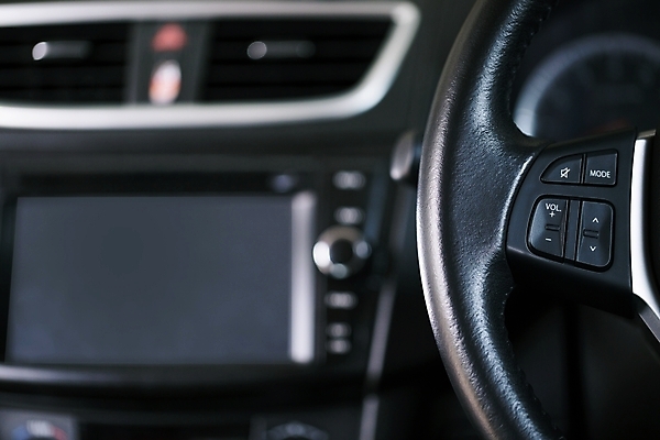 포토 JPG 해외이미지 1 라이프스타일 손 여자 행복 도로 여행 백그라운드 교통시설 모션 자동차 휴가 실내 안전 사람 앉기 성인 사람없음 내부 여름 빛 태양 운전 자유 수확 잡기 바퀴 운전사 아스팔트 오픈카 속도 계기판 자동 해외202004 해외포토 자연요소 직업 계절 감정 길 육상교통 교통 컨셉 농업 승용차 생활 신체부위 시설 파일형식 이미지허브