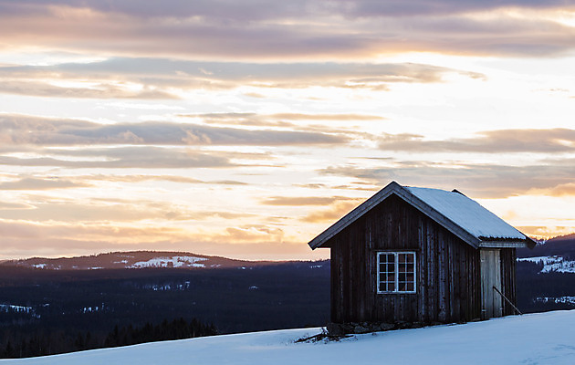 포토 JPG 해외이미지 겨울 밭 자연 부활절 노르웨이 풍경 사람없음 빛 햇빛 태양 시골 신선 시간 황금 헛간 옛날 눈내림 해외202004 해외포토 자연요소 계절 기념일 유럽 농업 눈_날씨 생태계 저장고 파일형식 이미지허브
