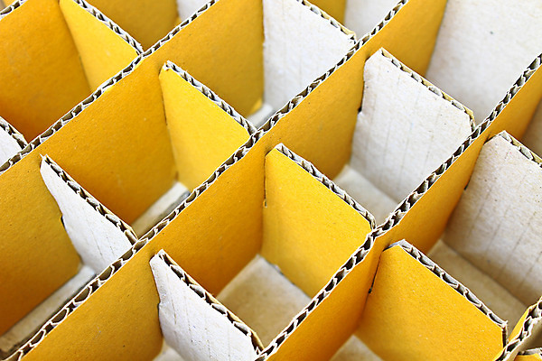 포토 JPG 해외이미지 종이 백그라운드 비즈니스 교통시설 모션 실내 선물 사람없음 쇼핑 상자 갈색 상점 재활용 화물 덮개 흰색 신용카드 상품 정상 나무상자 컨테이너 오브젝트 팩 패키지 수납 질서 판지 고립 골절 분배 취급주의 해외202004 해외포토 산업 컬러 교통 의학 경고 내부 금융 화장품 운송업 뚜껑 예절 시설 친환경 파일형식 이미지허브