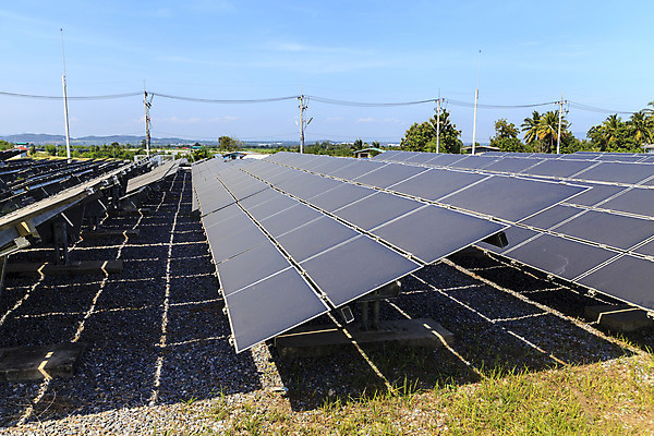 포토 JPG 해외이미지 식물 산업 과학 밭 비즈니스 자연 하늘 미래 세포 사람없음 초록색 여름 파란색 빛 글로벌 햇빛 태양 환경 맑음 힘 재활용 장비 발전기 에너지 판넬 역 보호 생태계 태양에너지 시스템 세대 패널 내추럴 혁명 생태학 수집가 해외202004 해외포토 자연요소 직업 계절 교육 컬러 컨셉 농업 교통시설 날씨 발전소 그린에너지 친환경 파일형식 이미지허브