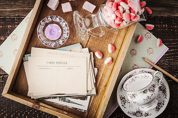 포토 JPG 해외이미지 식기 접시 꽃 종이 분홍색 패턴 유리 탁자 휴가 쟁반 사탕 사람없음 목재 가로 초록색 연필 갈색 보라색 희망 수확 흰색 인사 도자기 달콤 찻잔 제비꽃 향수 엽서 백자 옛날 해외202004 해외포토 나무 식물 감정 컬러 가구 무늬 농업 재료 재질 학용품 디저트 잔 필기구 화장품 예절 맛 편지 파일형식 이미지허브