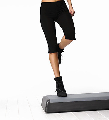 포토 JPG 해외이미지 교실 모션 사람없음 운동 계단 스트레칭 헬스장 작업 체육관 땀 근육질 에어로빅 단계 해외202004 해외포토 교육 학교 근육 건강 헬스 춤 몸매 파일형식 이미지허브