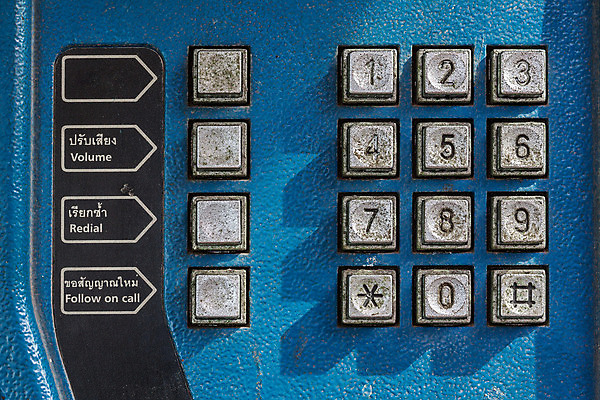 포토 JPG 해외이미지 디자인 백그라운드 비즈니스 통신 사람없음 스마트폰 숫자 금속 키보드 반지 연결 전화기 부름 다이얼 일반 그런지 옛날 운영자 키패드 해외202004 해외포토 문자 장신구 모션 재질 핸드폰 스마트기기 파일형식 이미지허브