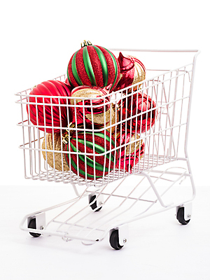 포토 JPG 해외이미지 계절 크리스마스 겨울 공 선물 사람없음 빨간색 초록색 쇼핑 상점 카트 장식볼 흰색 쇼핑몰 가득함 슈퍼마켓 해외202004 해외포토 기념일 컬러 장식 파일형식 이미지허브