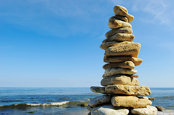 포토 JPG 해외이미지 선 바다 컨셉 자연 하늘 추상 사람없음 세로 쌓기 탑 스파 조약돌 흰색 그룹 파편 정상 작음 균형 배열 심볼 명상 질감 피라미드 흙더미 돌무덤 절정 평형 해외202004 해외포토 건축물 컬러 무늬 모션 수영 흙 돌_바위 무덤 크기 생태계 랜드마크 파일형식 더미 이미지허브