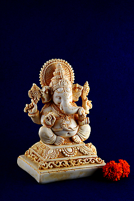 포토 JPG 해외이미지 아이콘 전통 꽃 아시아 종교 문화 얼굴 조각 백그라운드 코끼리 관리 미술 사람없음 장식 조각상 숫자 머리 평화 믿음 축제 화목 기도 인사 신용카드 영혼 인도인 심볼 신성 신화 귀족 숭배 신앙심 힌두교 해외202004 해외포토 외국인 식물 문자 감정 나라 컨셉 포유류 문화예술 동양인 신체부위 금융 조형물 예절 파일형식 이미지허브