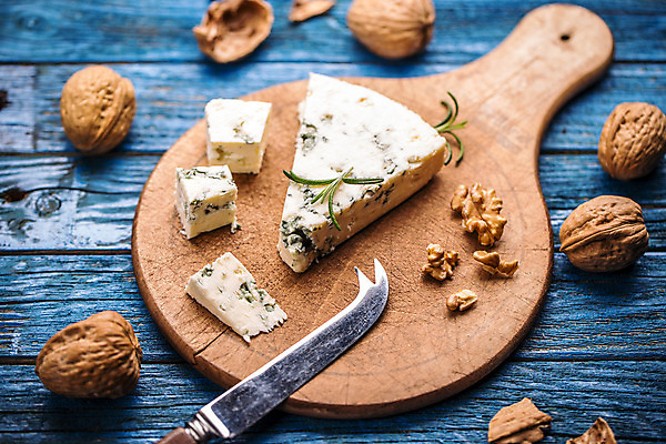 포토 JPG 해외이미지 사람없음 견과류 호두 나무도마 블루치즈 치즈나이프 해외202004 해외포토 치즈 도마 목재 나이프 파일형식 이미지허브