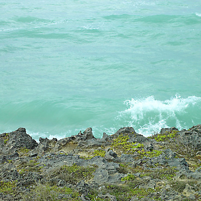 포토 JPG 해외이미지 선 파도 바다 섬 여행 자연 휴가 휴식 따뜻함 풍경 사람없음 초록색 물 파란색 평화 침묵 젖음 가장자리 산호 탈출 부식 날카로움 암초 멀리 고립 이국적 짠맛 터키석 파라다이스 해외202004 해외포토 자연요소 컬러 컨셉 소리 둘레 자포동물 맛 보석 생태계 파일형식 이미지허브